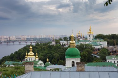 Kiev-Pechersk Lavra. Alt mağaralar çan kulesi