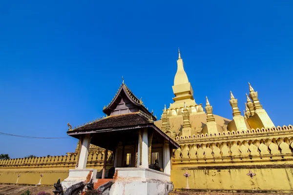 Pha That Luang emlékmű, Vientiane — Stock Fotó