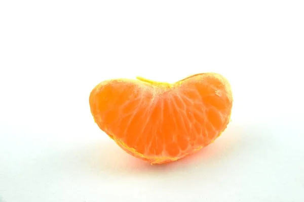 Skalad Apelsinmandarin Clementine Separerad Vit Bakgrund — Stockfoto