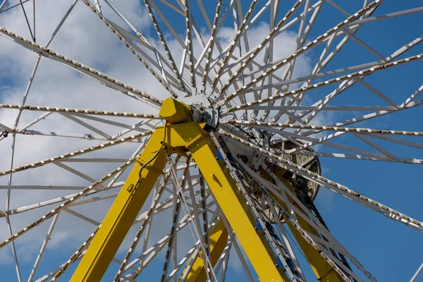 Grande Roue Par Une Journée Ensoleillée Été — Photo