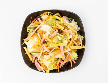 Şefin bahçe salatası, bin tane ada soslu.