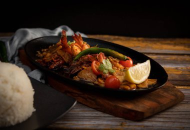 Limonlu baharatlı gamba.