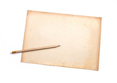 Eski toprak kağıt üzerinde ahşap kalem