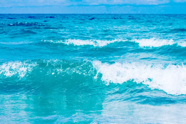 Nahaufnahme der Meerwasseroberfläche — Stockfoto