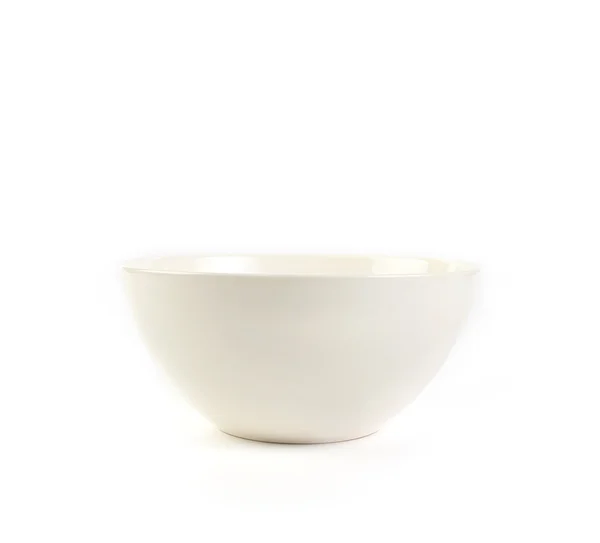 흰 배경에 있는 도기 그릇 — 스톡 사진
