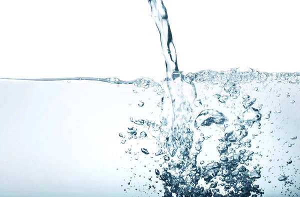 Fermer clair éclaboussure d'eau douce avec bulles — Photo