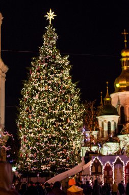 Güzel Noel ağacına bir yeni yıl Fuarı, Kiev, Kiev, Ukrayna