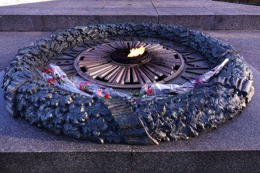 Kiev, Ukrayna 22 Kasım 2019 Kiev 'deki Zafer Parkı' nda faşizme karşı kazanılan zaferin sonsuz alevi