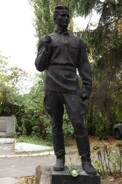 Kiev, Ukrayna 18 Ekim 2020: İkinci Dünya Savaşı 'nın zaferine adanmış Asker Anıtı 1941 - 1945 Kiev