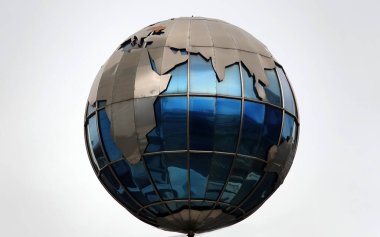 Kiev, Ukrayna 28 Kasım 2020: Kiev 'in merkezinde bulunan Ukrayna Altyapı Bakanlığı binası üzerine Dünya