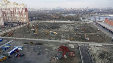 Kiev, Ukrayna 13 Mart 2019: Sıfır döngüsünün inşası, eğlence kompleksinin temeli