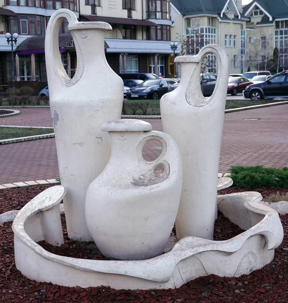 Kiev Ukraine December 2019 Monument White Vases Different Sizes — Stock Photo, Image