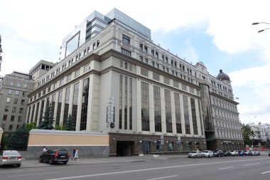 Kiev, Ukrayna 8 Haziran 2021: Kiev kentinde yeni modern bina inşa edildi