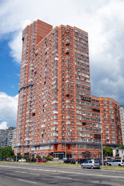 Kiev, Ukrayna 8 Haziran 2021: Kiev kentinde yeni modern bina inşa edildi