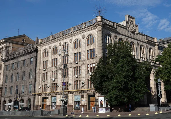 Kyjev Ukrajina Června 2021 Fasáda Staré Budovy Ulici Khreshchatyk Kyjevě — Stock fotografie