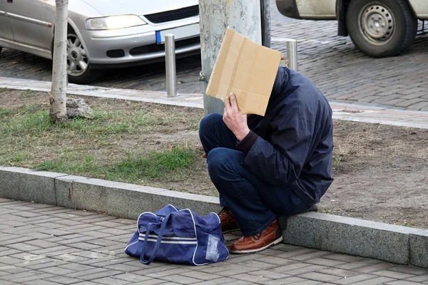 Kiev Ukraina December 2019 Hemlös Person Sitter Centrum Kiev Khreshchatyk — Stockfoto