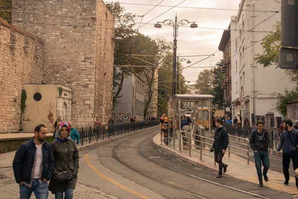 Arquitectura histórica gente y escena callejera de Estambul, Turquía, 2018 —  Fotos de Stock