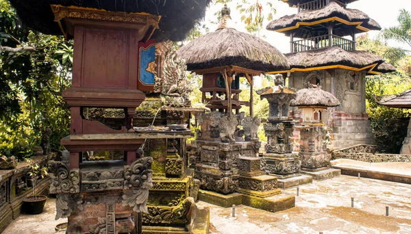 Ubud, Bali 'deki tarihi Budist tapınağı, Endonezya 2019