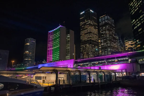 Paisaje urbano panorámico nocturno de Sidney en febrero, 2019 — Foto de Stock