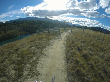 PANORAMIV LANDSCAPE görüntüleme, dağlık ve gökyüzü alanı