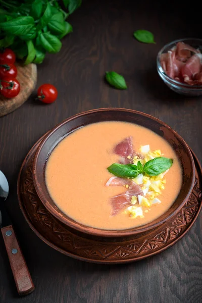 Portie Salmorejo Koude Spaanse Soep Gemaakt Van Gemengde Tomaten Brood — Stockfoto