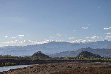 Castle Rock'da görkemli Dağları arka plan ile