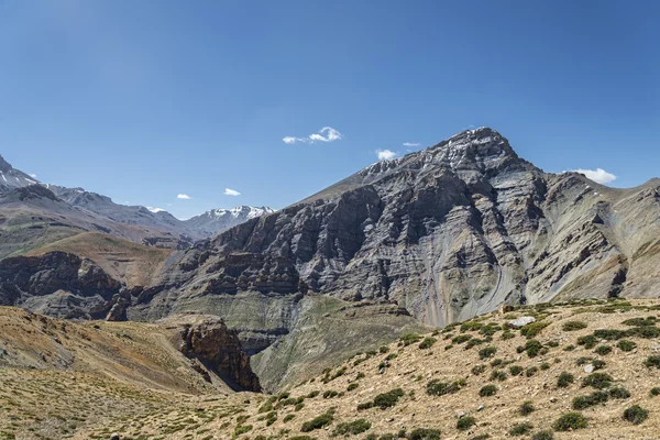 Atemberaubende Aussicht auf die Berge — Stockfoto