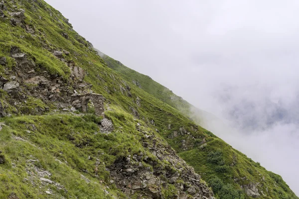 High altitude route in mountains — Stock Photo, Image