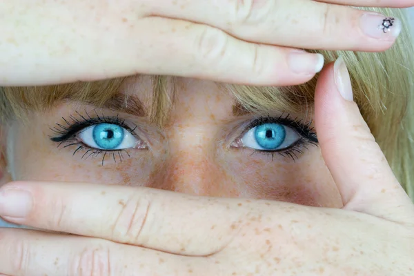 Augen und Haende — Stock Photo, Image