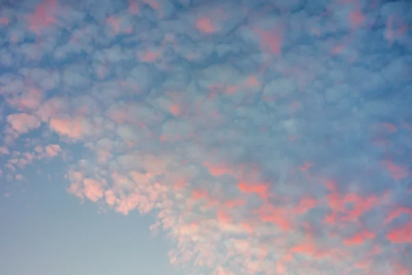 Après-midi nuages roses — Photo