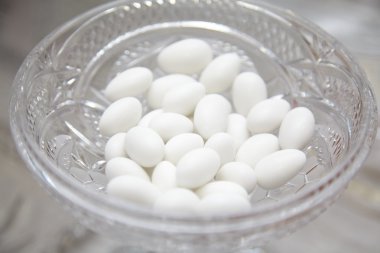 Beyaz badem şekerli