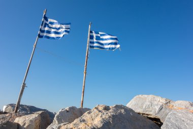 Yunan bayrakları
