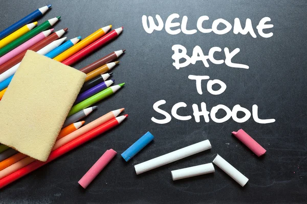 Bienvenido de nuevo a la escuela — Foto de Stock