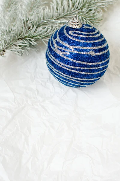 Little New year tree toy and a New year tree brunch on the backi — Stock Photo, Image