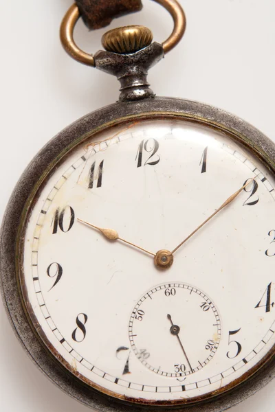 Oude horloges met merken van gebruik — Stockfoto