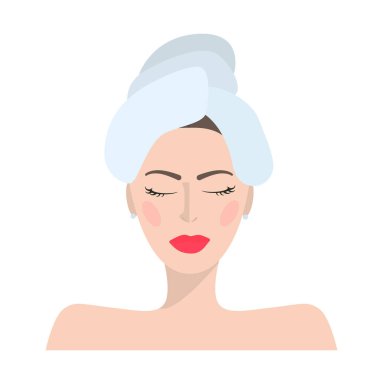Kafasında havlu olan, gözleri kapalı, açık tenli bir kız. Cilt bakımı. Yakın planda bir kadının portresi