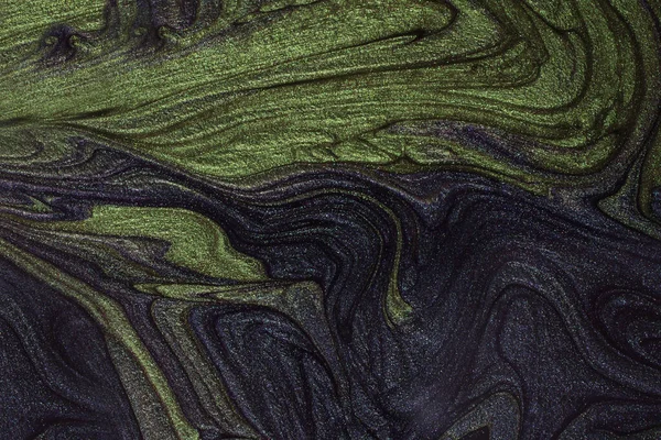 Yeşil ve mavi çoklu krom ışıltılı soyut arkaplan. Makyaj konsepti. Sıvı lakların güzel lekeleri. Sıvı sanat, dökme teknikleri..