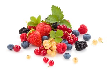 Yaprakları ile taze meyve.