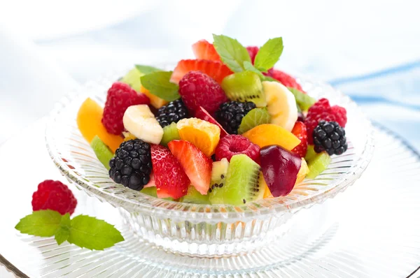 Salada de frutas frescas. — Fotografia de Stock