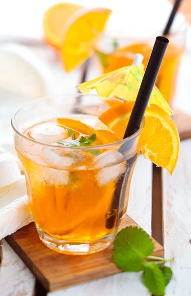 Orange lemonad med mynta. — Stockfoto
