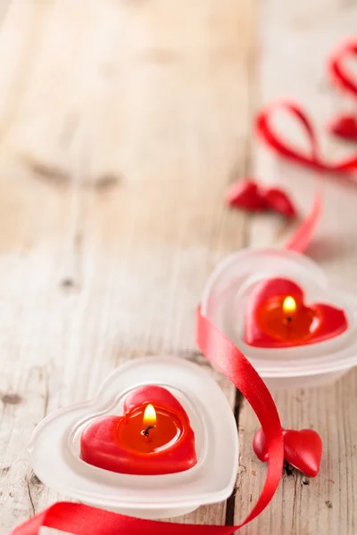 Velas em forma de coração  . — Fotografia de Stock