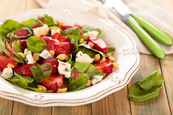 Spinach salad. — Stock Photo, Image