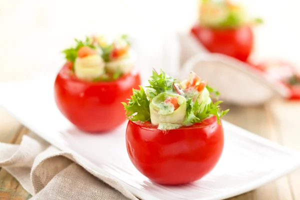 Tomates rellenos . — Foto de Stock