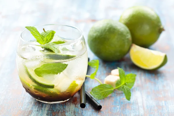 Cóctel Mojito . — Foto de Stock