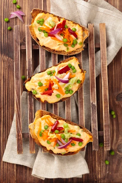 Bruschetta primavera. —  Fotos de Stock