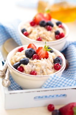 Sağlıklı kahvaltı..