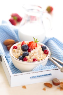 Sağlıklı kahvaltı..