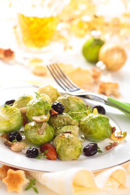 Pişmiş Brussel lahanası.