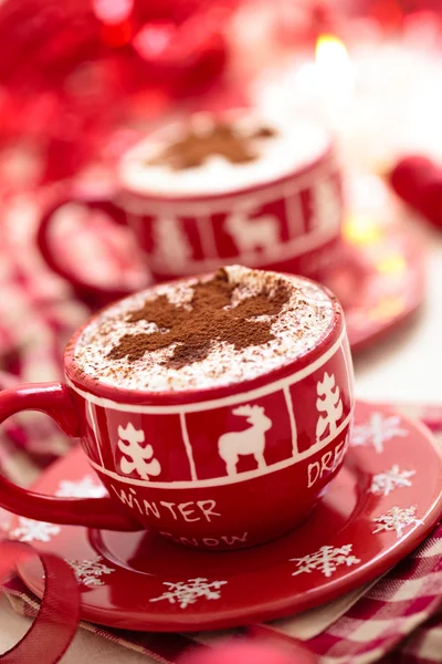 クリスマスの日にホット チョコレートのカップ. ロイヤリティフリーのストック写真