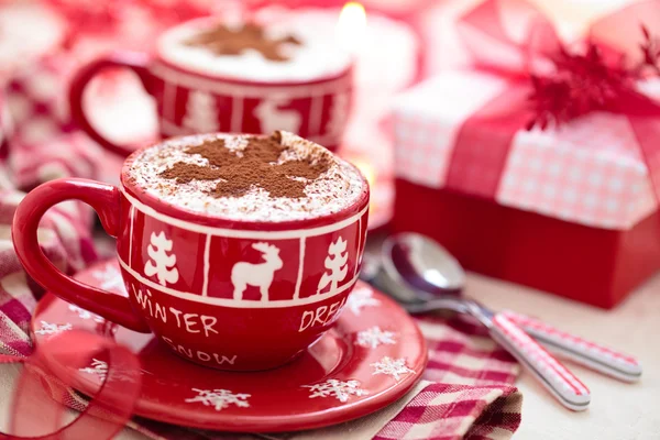 Warme chocolademelk voor Kerstdag. — Stockfoto